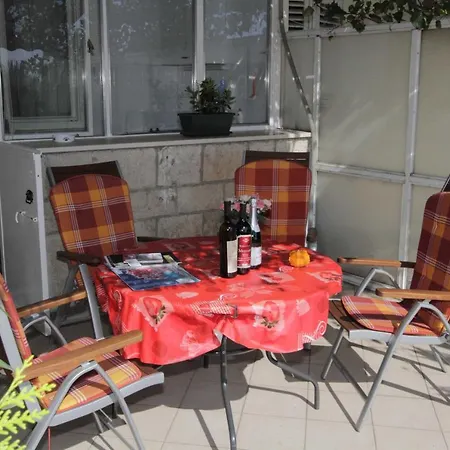 Perica Apartment *